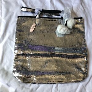 Victoria’s Secret tote